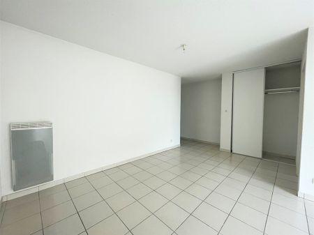 Location - Appartement - 3 pièces - 66.00 m² - montauban