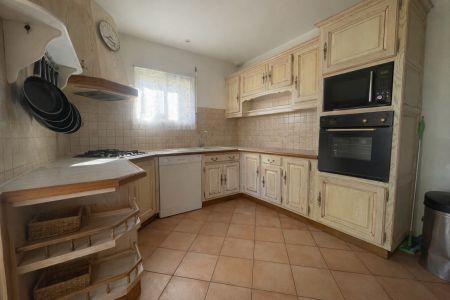 Location - Maison - 4 pièces - 157.27 m² - st Etienne De Tulmont