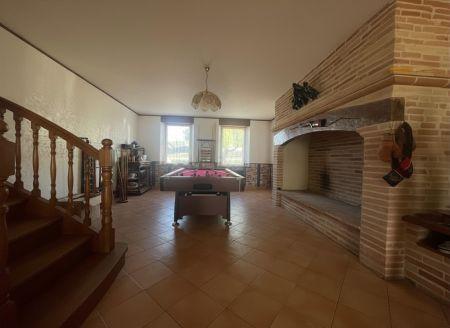 Location - Maison - 4 pièces - 157.27 m² - st Etienne De Tulmont