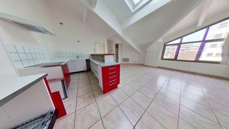 Location - Appartement - 2 pièces - 65.76 m² - montauban