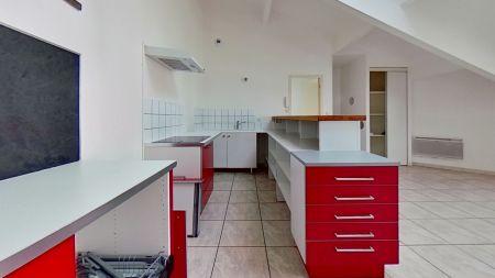 Location - Appartement - 2 pièces - 65.76 m² - montauban
