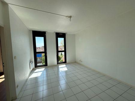 Location - Appartement - 2 pièces - 53.00 m² - montauban