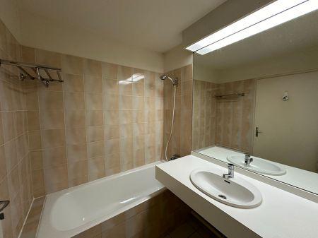 Location - Appartement - 2 pièces - 53.00 m² - montauban