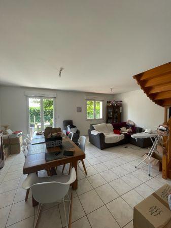 Location - Maison - 5 pièces - 95.00 m² - saint Etienne De Tulmont