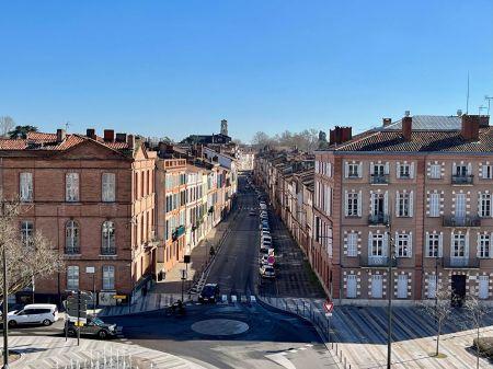 Location - Appartement - 3 pièces - 159.00 m² - montauban