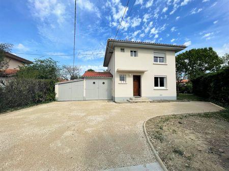 Location - Maison - 4 pièces - 95.00 m² - montauban