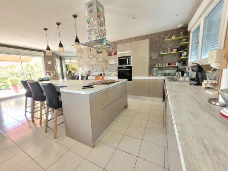 Vente - Maison - 4 pièces - 104.20 m² - puycelsi
